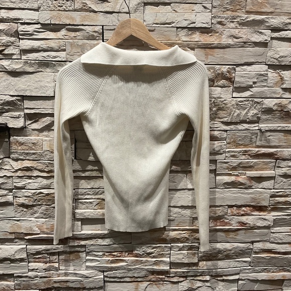 Castro Women’s Ribbed Polo Cream Sweater Size S - Picture 4 of 6